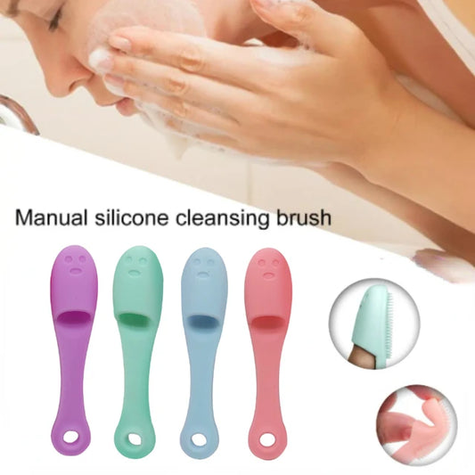 Pore-Cleansing Silicone Finger Brush